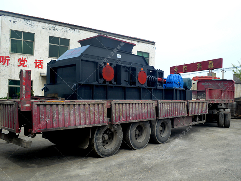 對(duì)輥破碎機(jī)的結(jié)構(gòu)制在怎樣的？?jī)?yōu)勢(shì)有哪些？