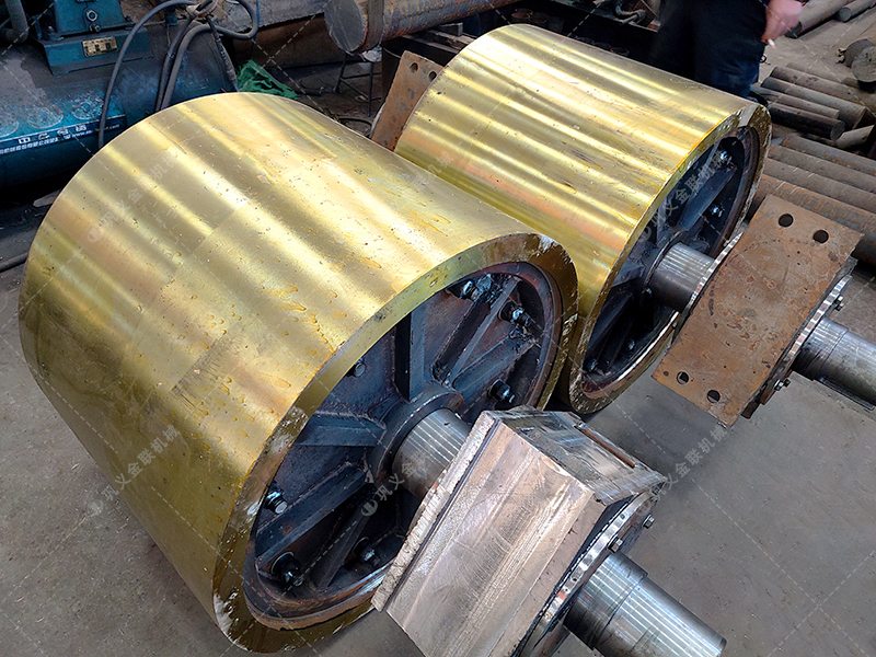 青石制砂難題多？對輥破碎機如何輕松應(yīng)對？